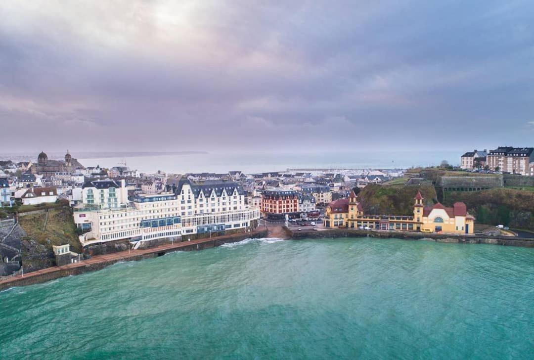 Duplex Terrasse Garage Apartman Granville Kültér fotó